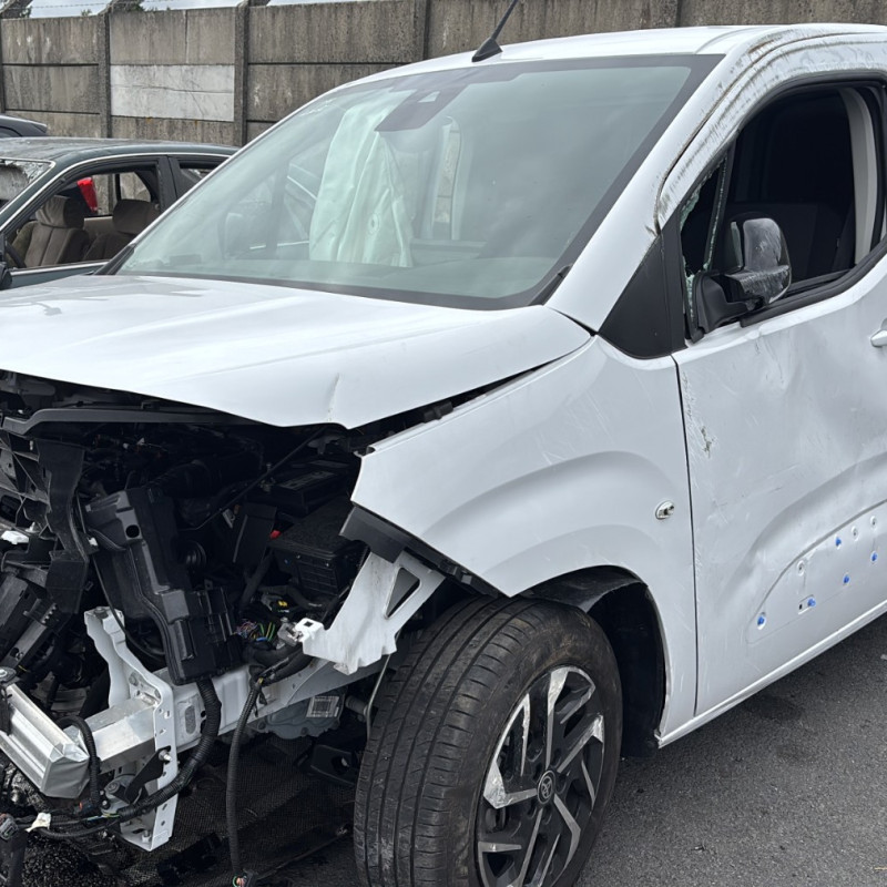 TOYOTA PROACE 3 CITY 1.5 BLUE HDI - 16V TURBO Photo n°14