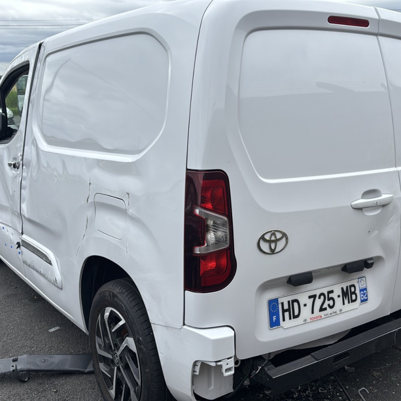 TOYOTA PROACE 3 CITY 1.5 BLUE HDI - 16V TURBO Photo n°17