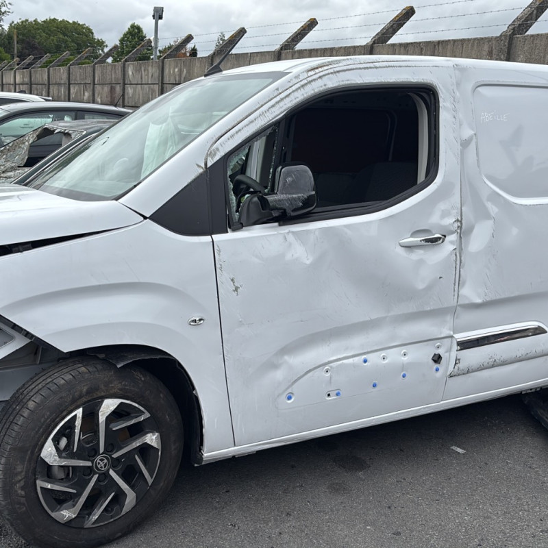 TOYOTA PROACE 3 CITY 1.5 BLUE HDI - 16V TURBO Photo n°19