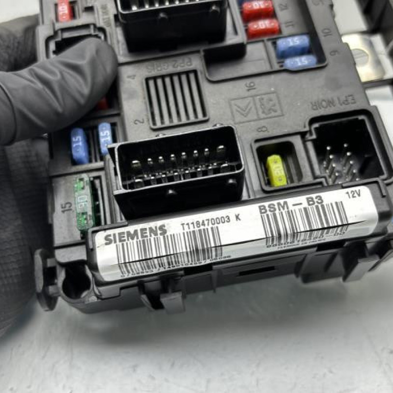 Boitier servitude moteur (BSM) PEUGEOT 206 Photo n°2