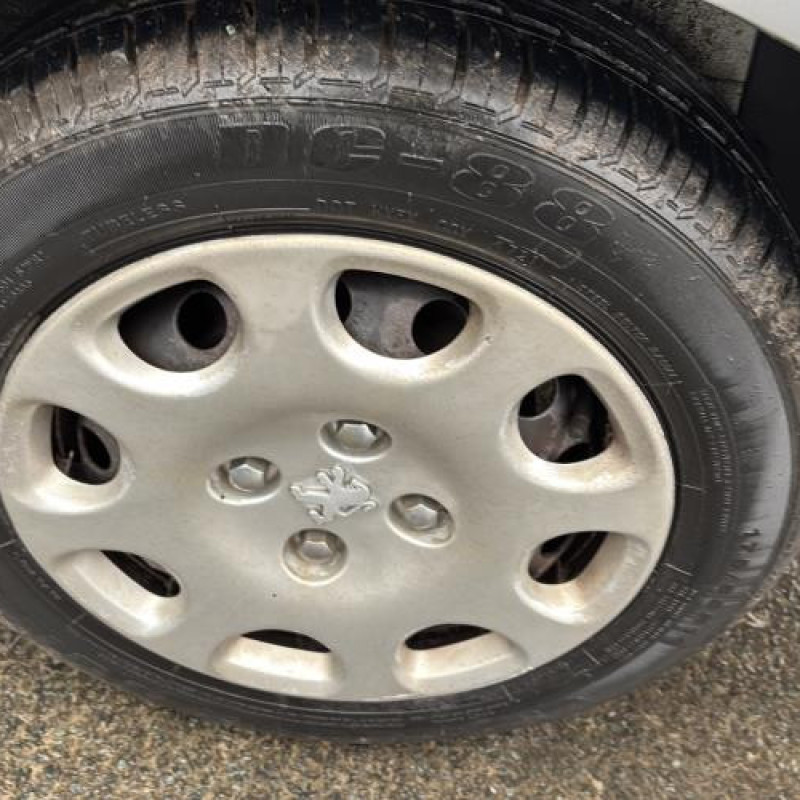 Boitier servitude moteur (BSM) PEUGEOT 206 Photo n°18