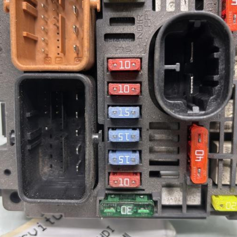 Boitier servitude moteur (BSM) CITROEN C4 GRAND PICASSO 1 Photo n°3