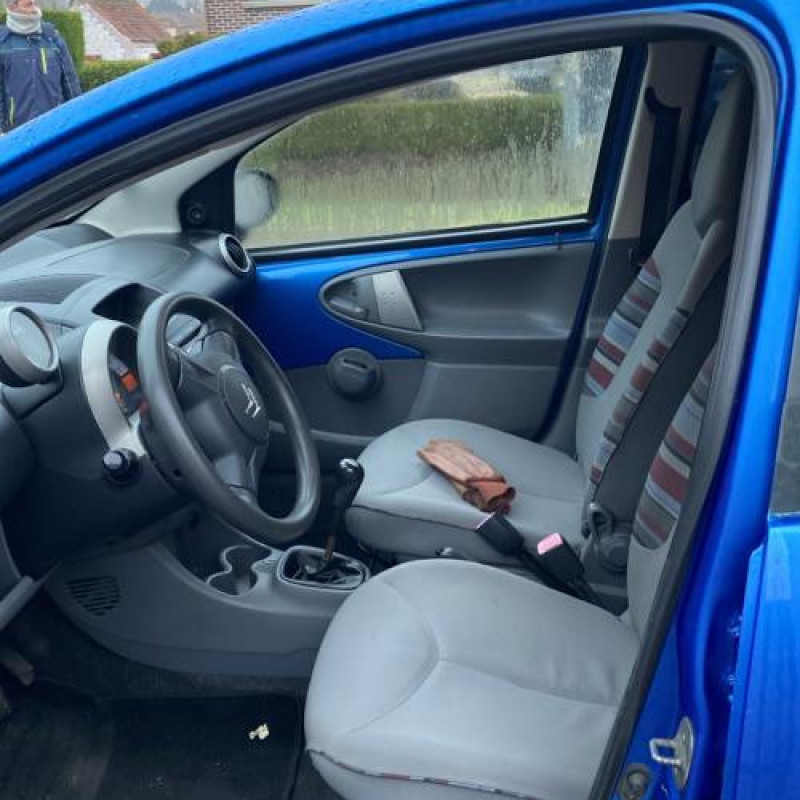 Moteur CITROEN C1 1 Photo n°7