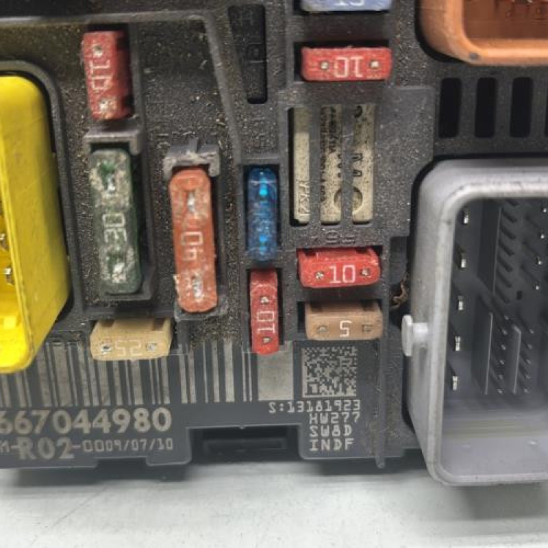 Boitier servitude moteur (BSM) CITROEN C4 PICASSO 1 Photo n°4