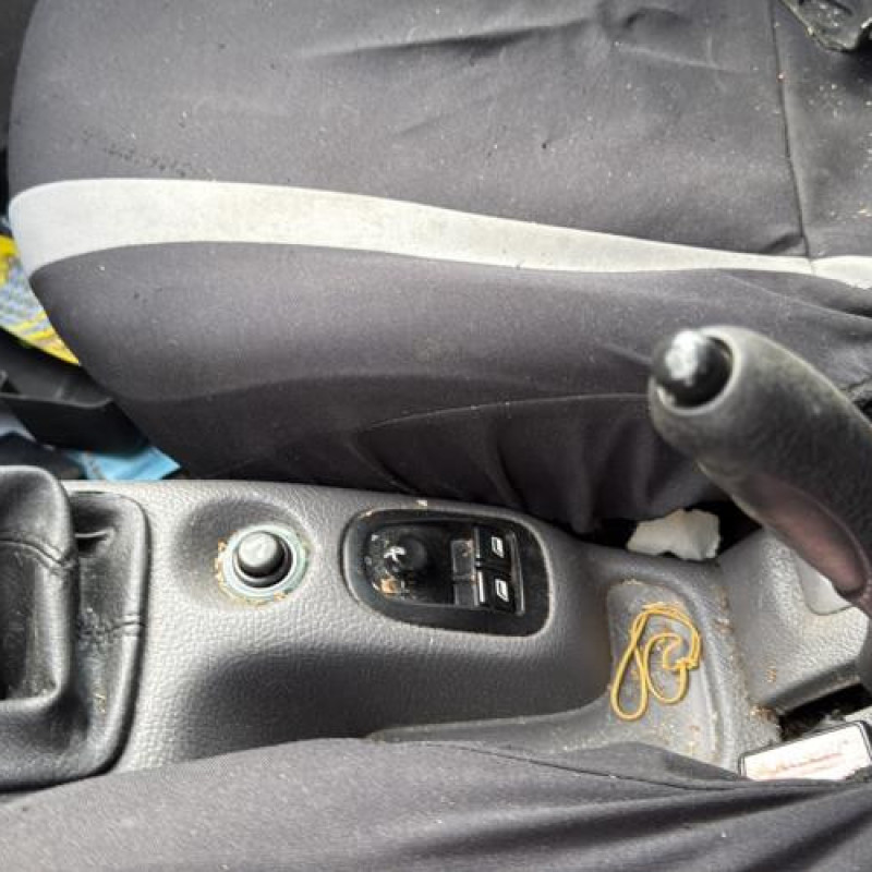 Boitier servitude moteur (BSM) PEUGEOT 206 Photo n°14