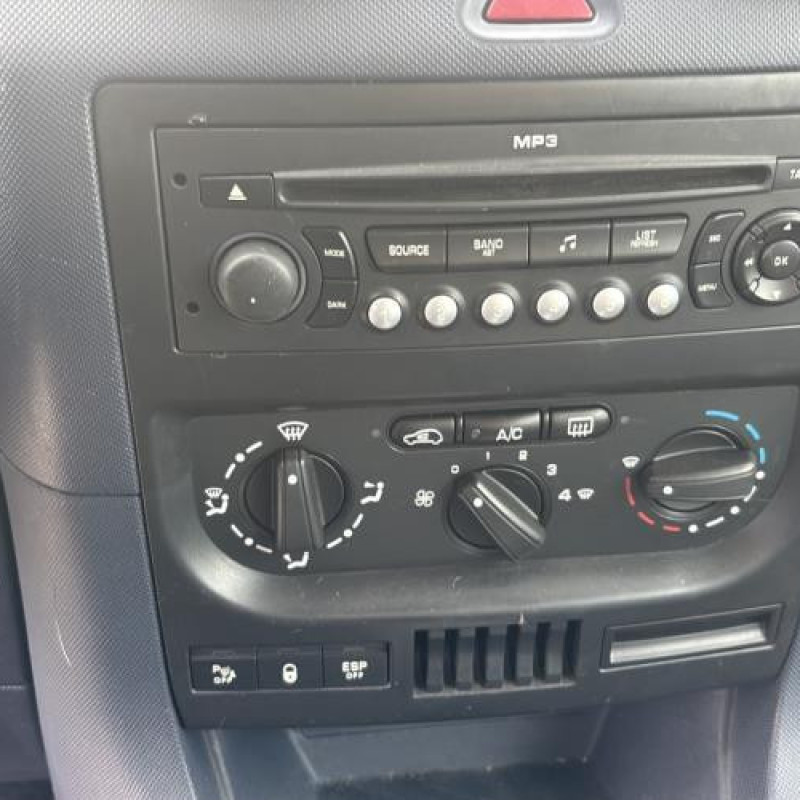 Moteur PEUGEOT 1007 Photo n°15