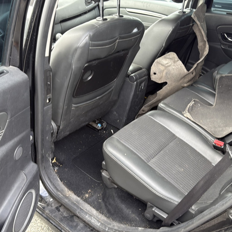 RENAULT GRAND SCENIC 3 PHASE 1 1.6 DCI - 16V TURBO Photo n°13