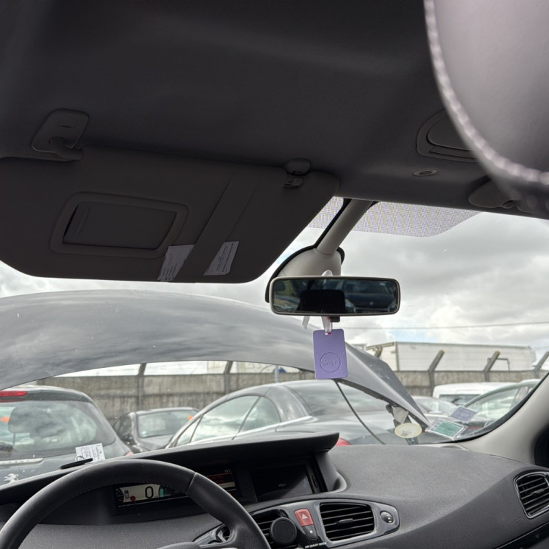 RENAULT GRAND SCENIC 3 PHASE 1 1.6 DCI - 16V TURBO Photo n°16