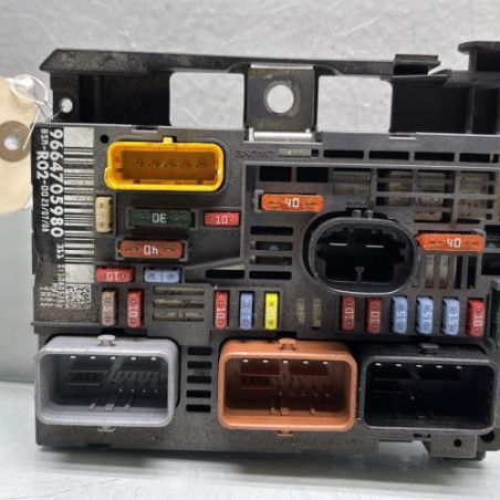 Boitier servitude moteur (BSM) PEUGEOT 407 Photo n°1