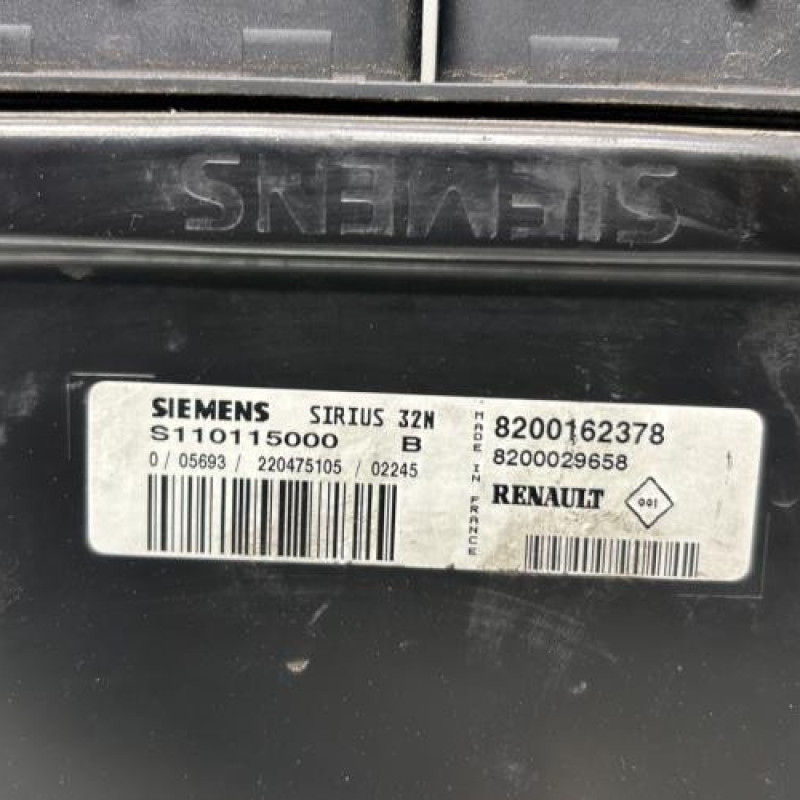 Calculateur moteur RENAULT CLIO 2 Photo n°2