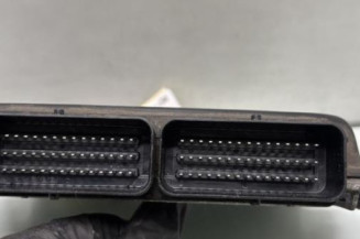 Calculateur moteur RENAULT CLIO 2