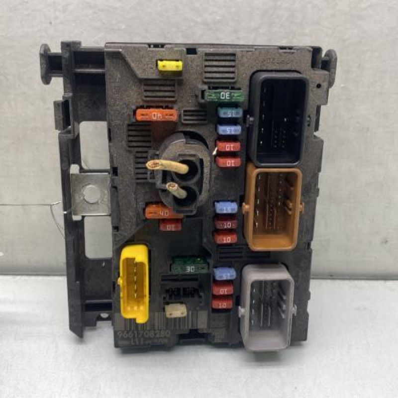 Boitier servitude moteur (BSM) PEUGEOT 307 Photo n°1