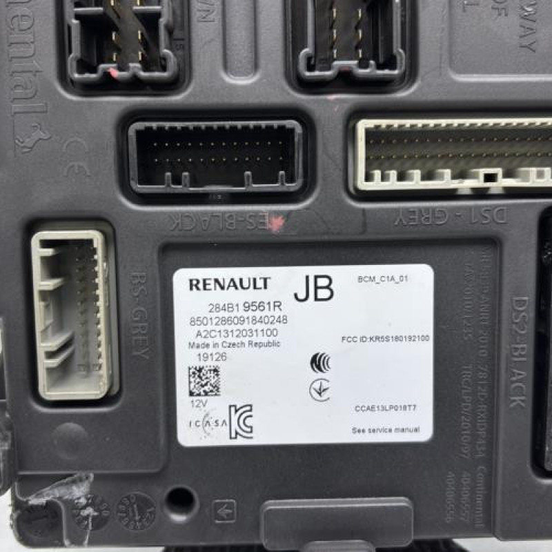 Boitier UCH RENAULT CLIO 5 Photo n°2