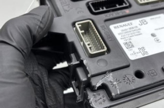 Boitier UCH RENAULT CLIO 5