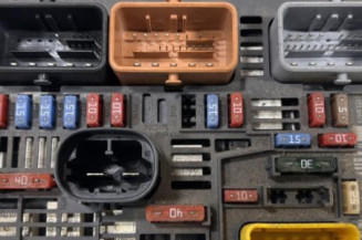 Boitier servitude moteur (BSM) PEUGEOT PARTNER 2