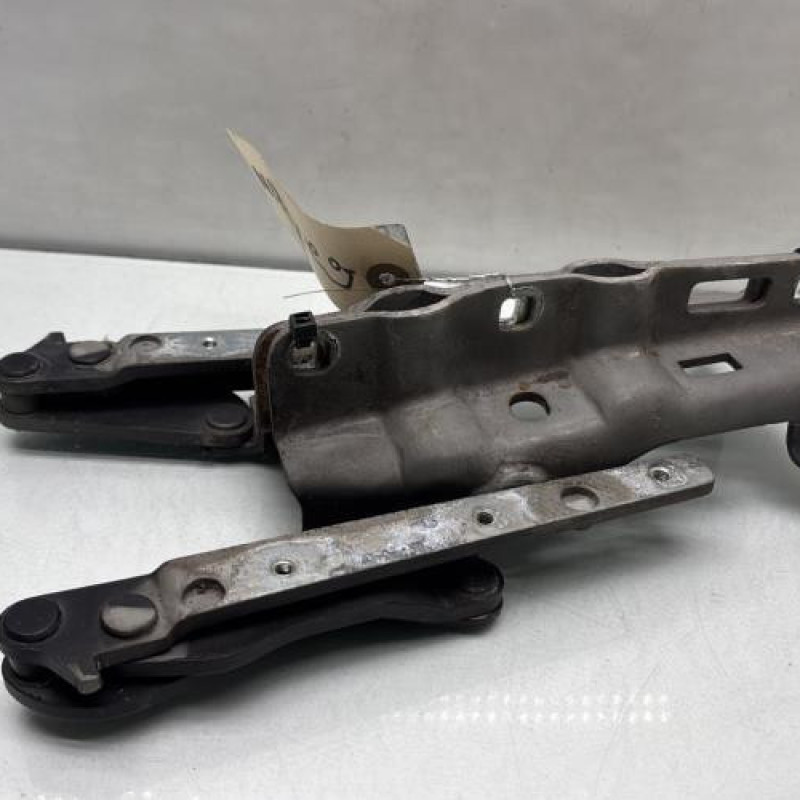 Charniere de capot MERCEDES CLASSE C 203 COUPE SPORT Photo n°2