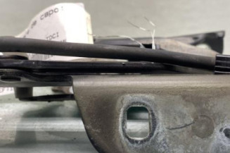 Charniere de capot FORD FIESTA 6