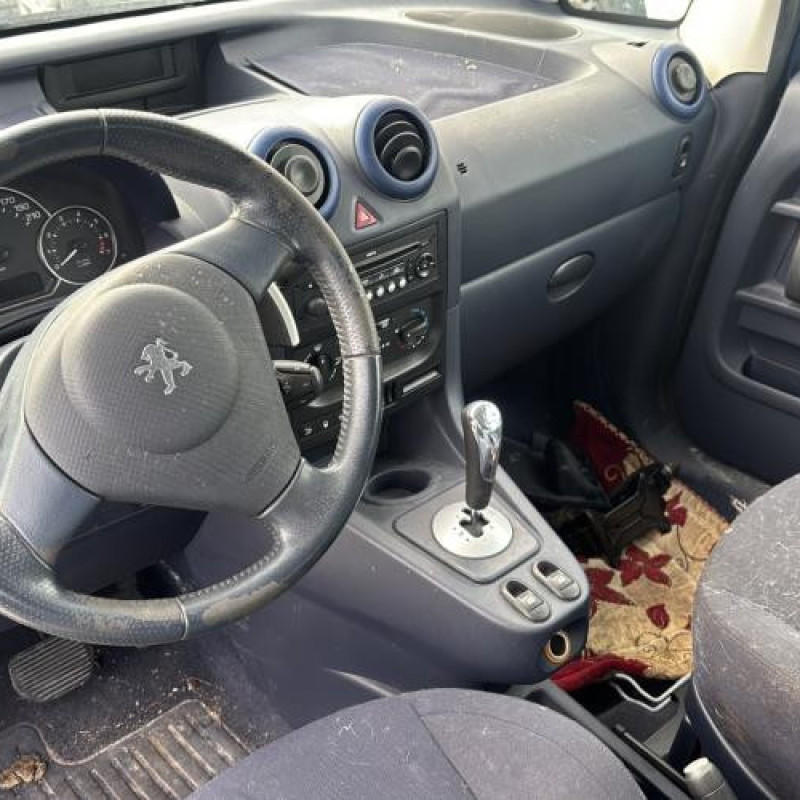 Calculateur moteur PEUGEOT 1007 Photo n°16