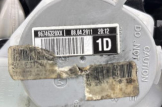 Pretensionneur de ceinture avant droit PEUGEOT PARTNER 2