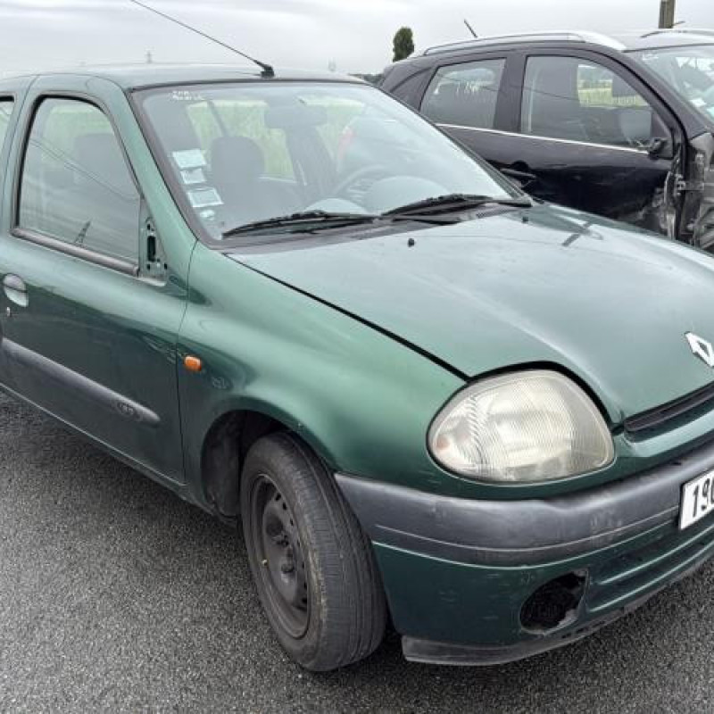 Aile avant droit RENAULT CLIO 2 Photo n°6