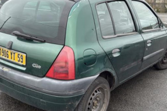 Aile avant droit RENAULT CLIO 2