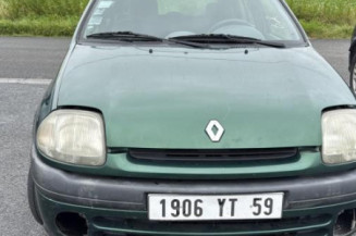 Aile avant droit RENAULT CLIO 2