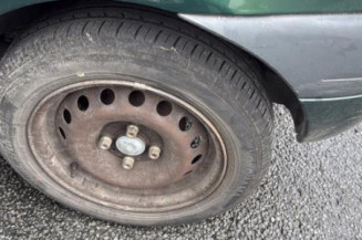 Aile avant droit RENAULT CLIO 2