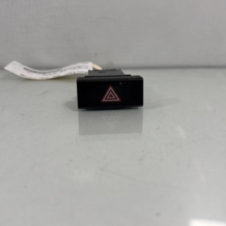 Bouton de warning HYUNDAI I 10 2 Photo n°1