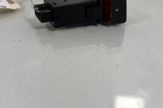 Bouton de warning HYUNDAI I 10 2