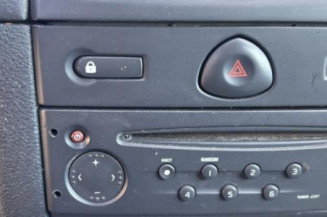 Bouton de coffre RENAULT CLIO 2
