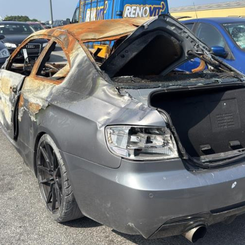 Bouchon de carburant BMW SERIE 3 E92 Photo n°9