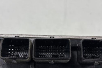 Calculateur moteur DACIA SANDERO 1