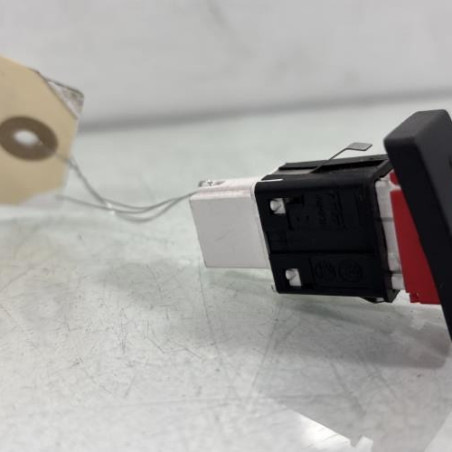 Bouton de warning VOLKSWAGEN GOLF 6