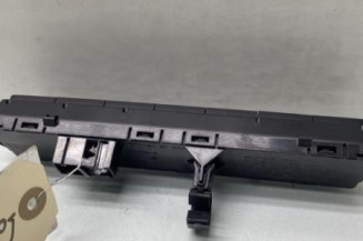 Bouton de warning PEUGEOT 5008 1