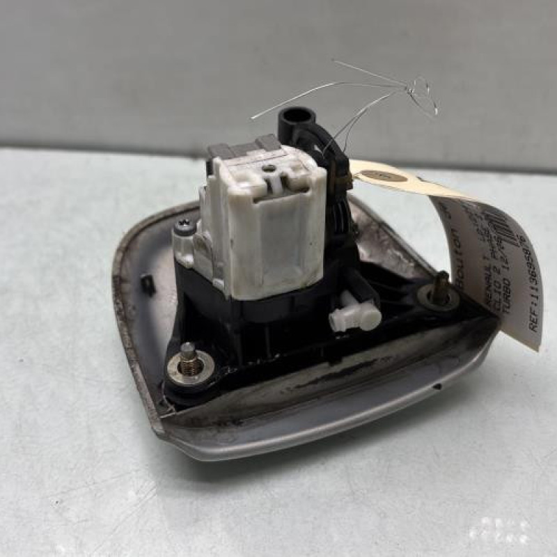 Bouton de coffre RENAULT CLIO 2 Photo n°4