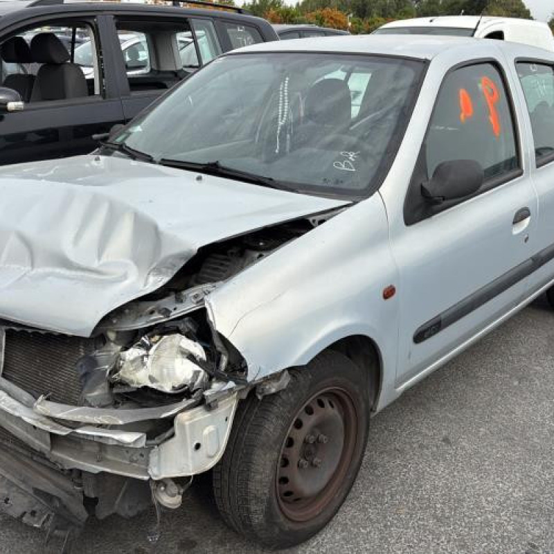 Bouton de coffre RENAULT CLIO 2 Photo n°5