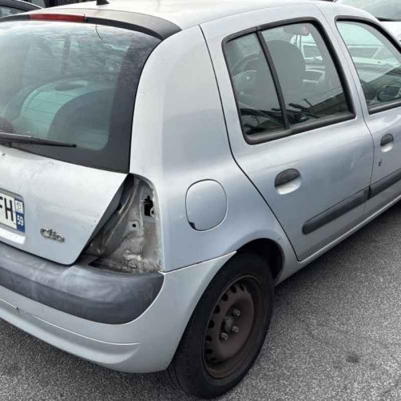 Bouton de coffre RENAULT CLIO 2 Photo n°7