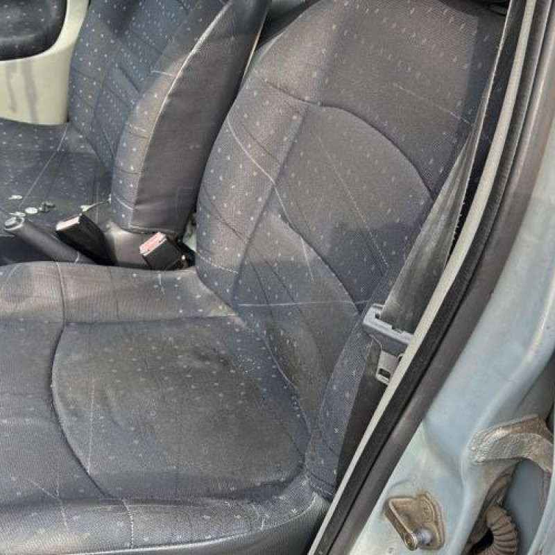 Bouton de coffre RENAULT CLIO 2 Photo n°15