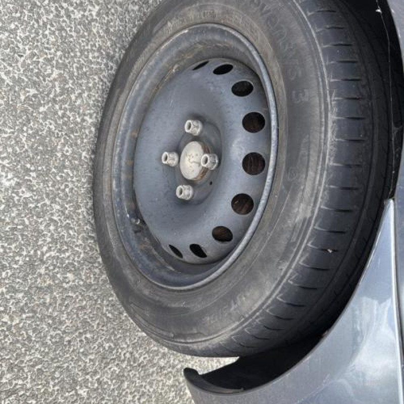 Bouton de coffre RENAULT CLIO 2 Photo n°20