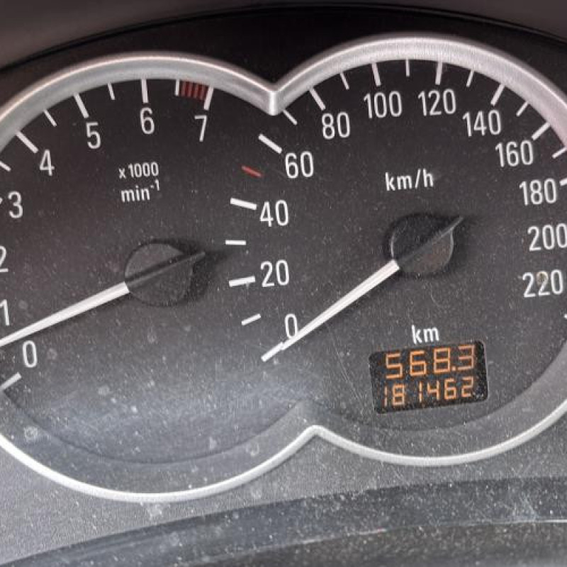 Calculateur moteur OPEL TIGRA 2 Photo n°20