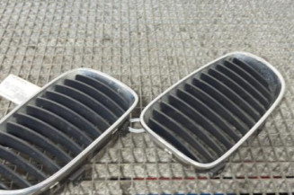 Calandre BMW SERIE 1 E88 Photo n°1