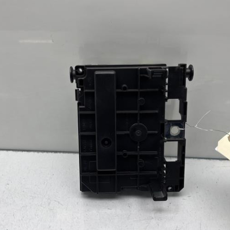 Boitier servitude moteur (BSM) PEUGEOT 3008 1 Photo n°4