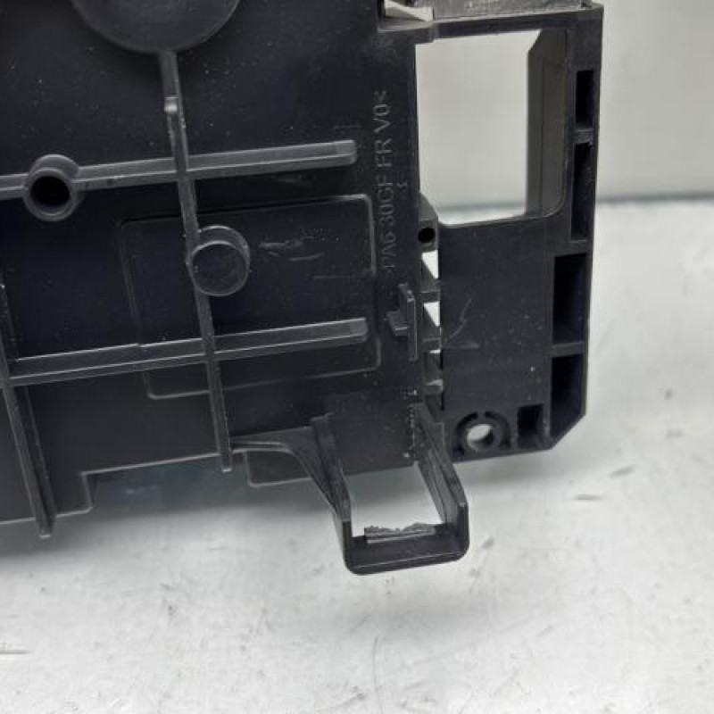 Boitier servitude moteur (BSM) PEUGEOT 3008 1 Photo n°5