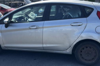 Pare choc arriere FORD FIESTA 6