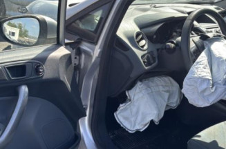 Pare choc arriere FORD FIESTA 6