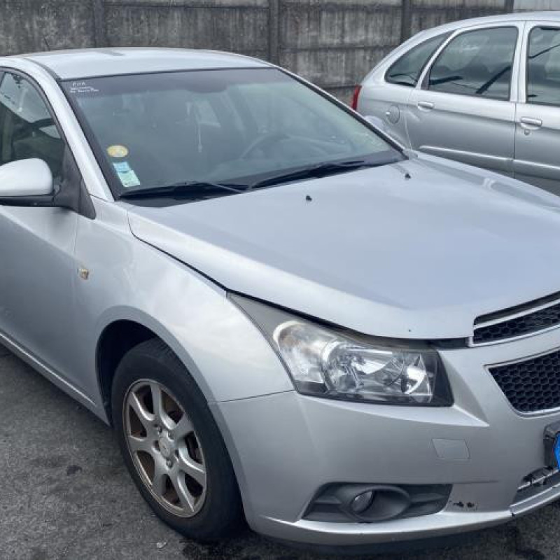 Capot CHEVROLET CRUZE Photo n°14