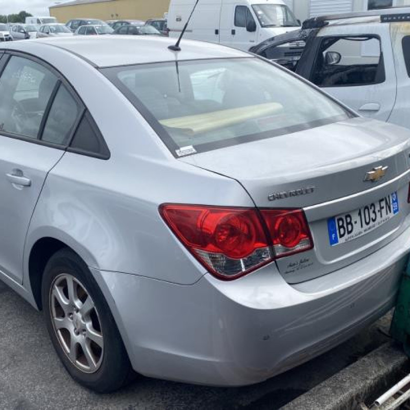 Capot CHEVROLET CRUZE Photo n°16