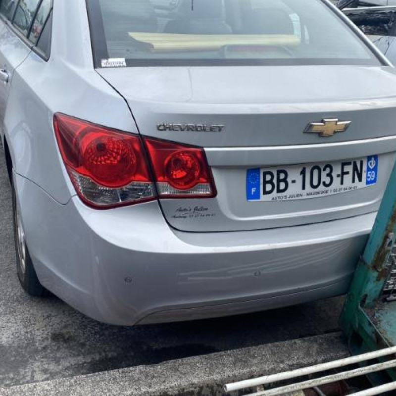 Capot CHEVROLET CRUZE Photo n°17