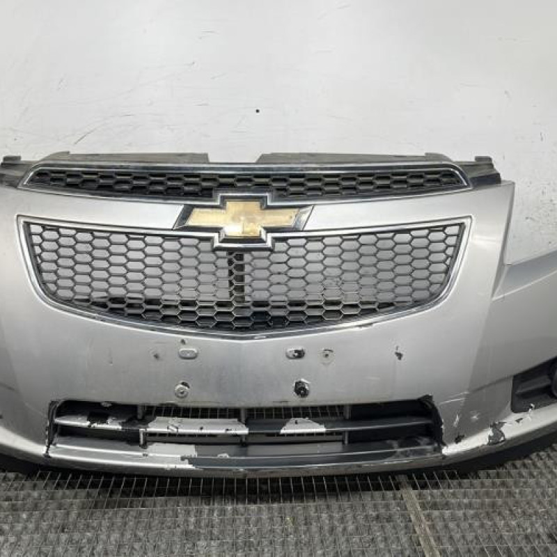 Pare choc avant CHEVROLET CRUZE Photo n°1