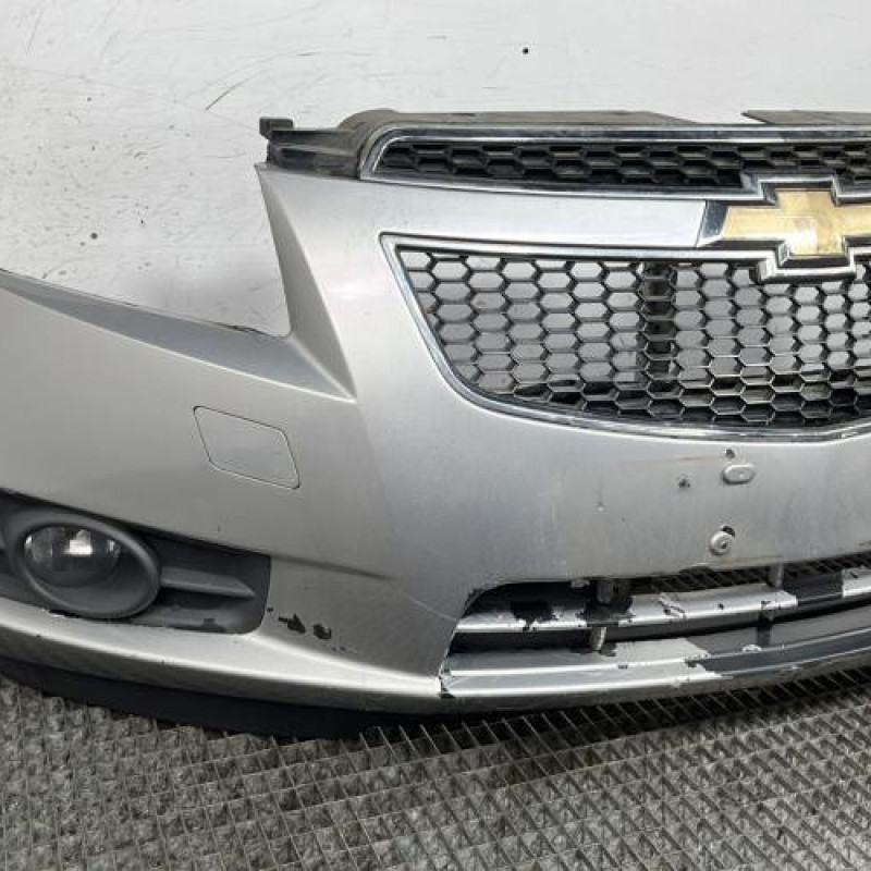 Pare choc avant CHEVROLET CRUZE Photo n°2